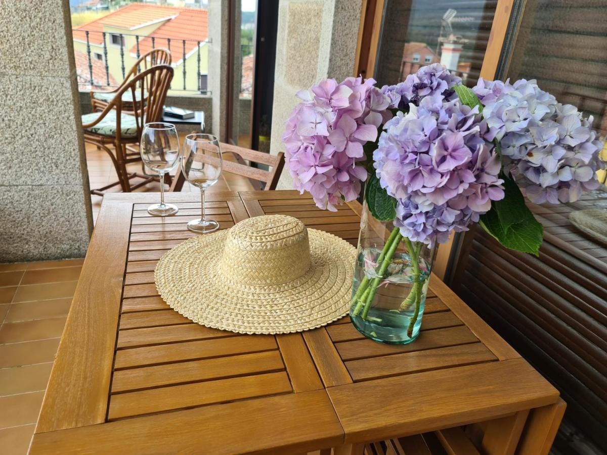 Apartamentos Ria De Aldán Екстериор снимка