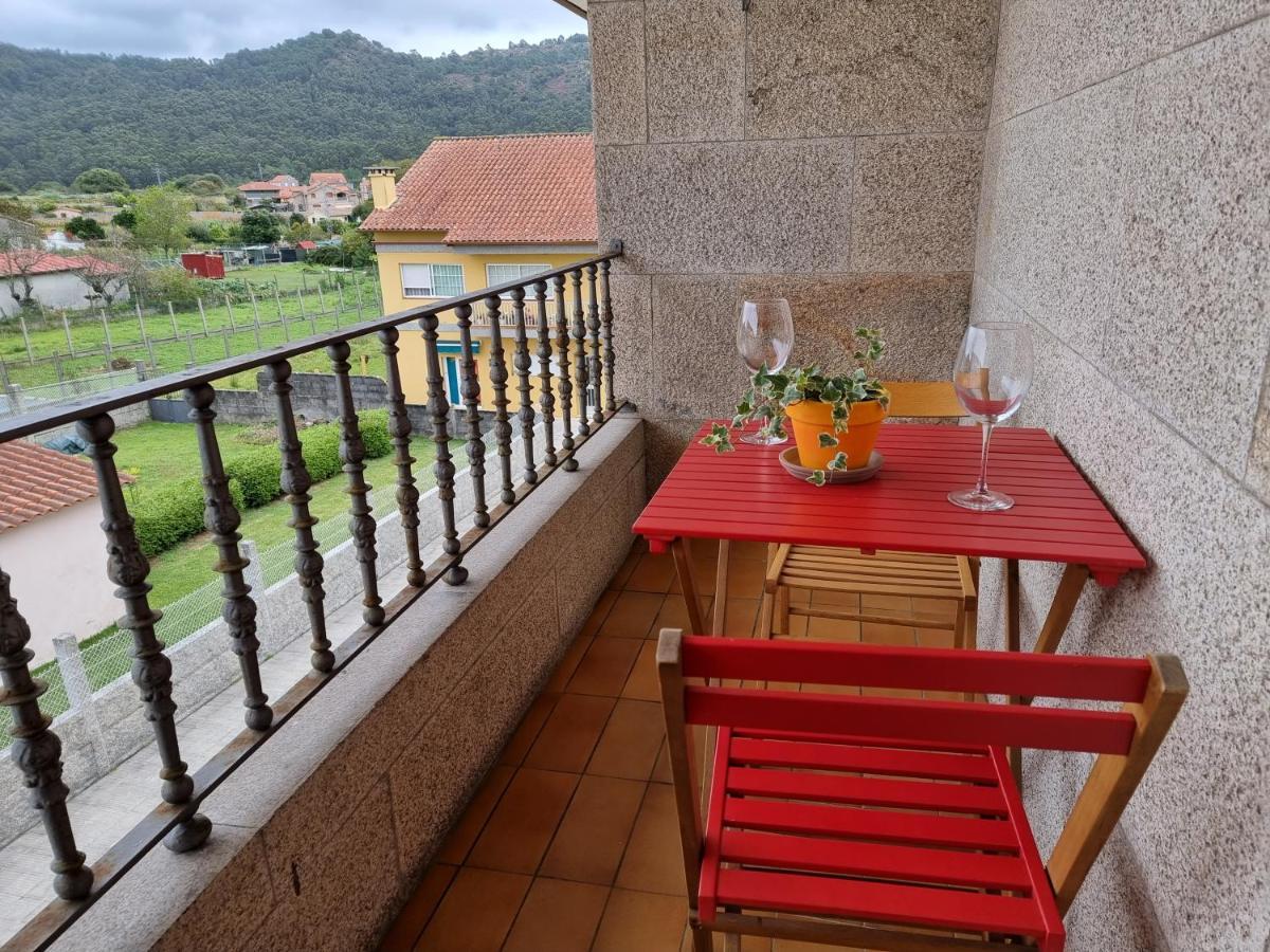 Apartamentos Ria De Aldán Екстериор снимка