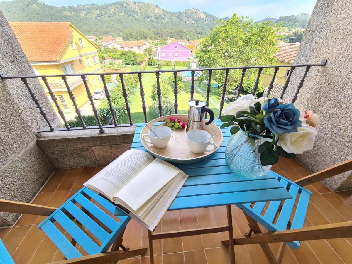 Apartamentos Ria De Aldán Екстериор снимка
