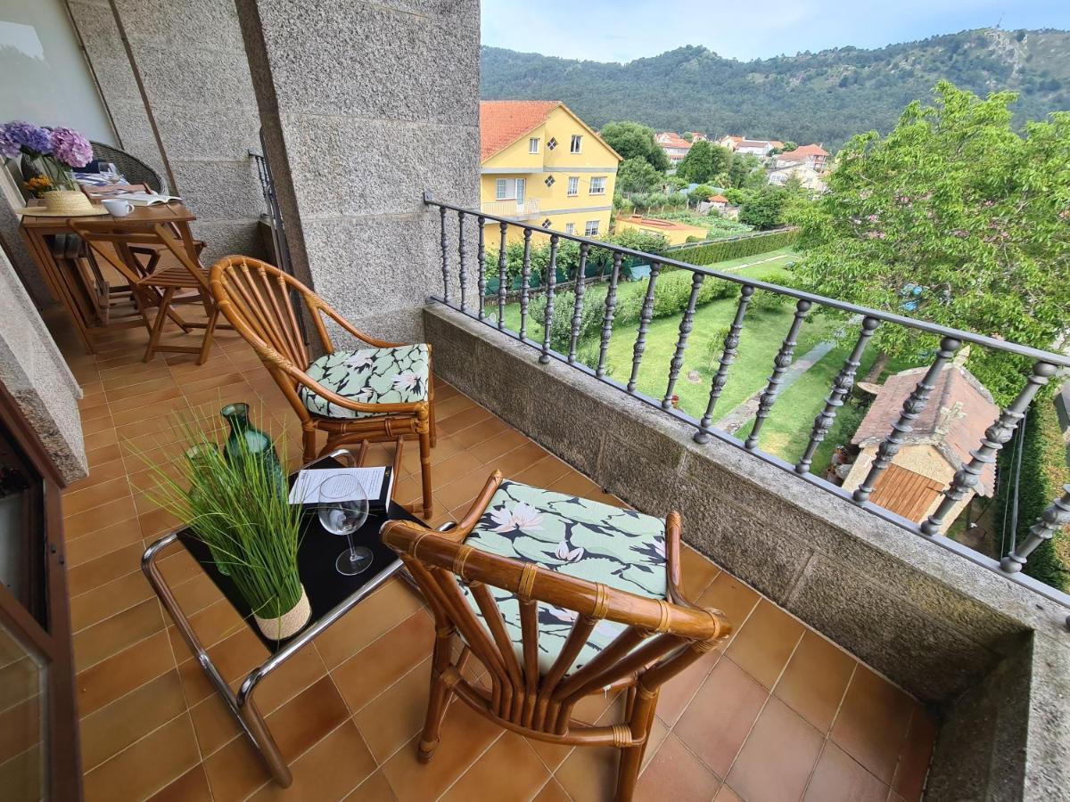 Apartamentos Ria De Aldán Екстериор снимка