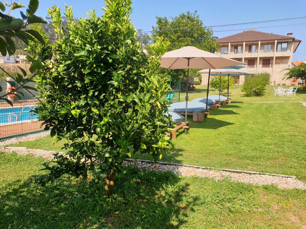 Apartamentos Ria De Aldán Екстериор снимка